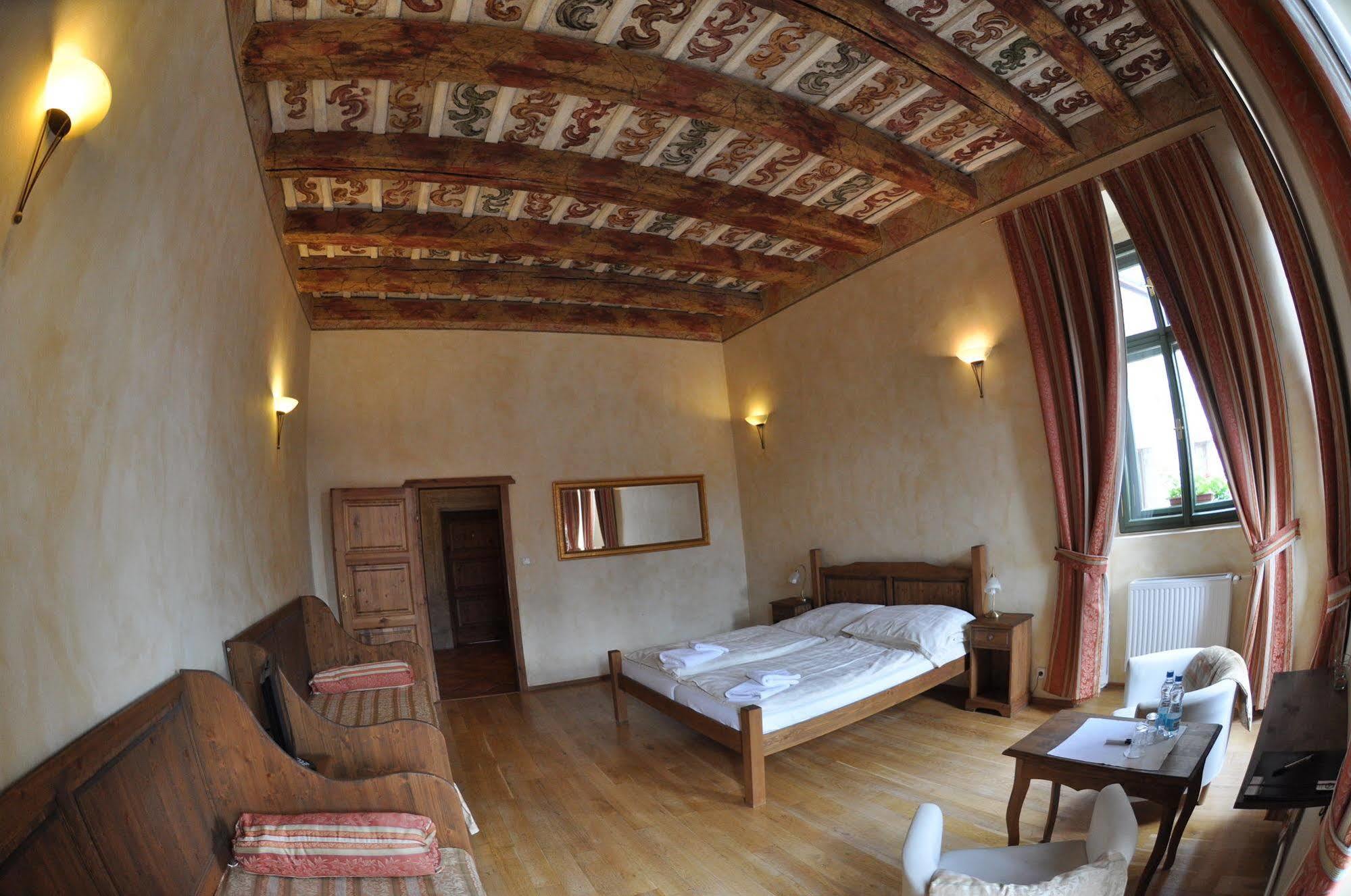 Hotel Opat Kutna Hora Exterior photo