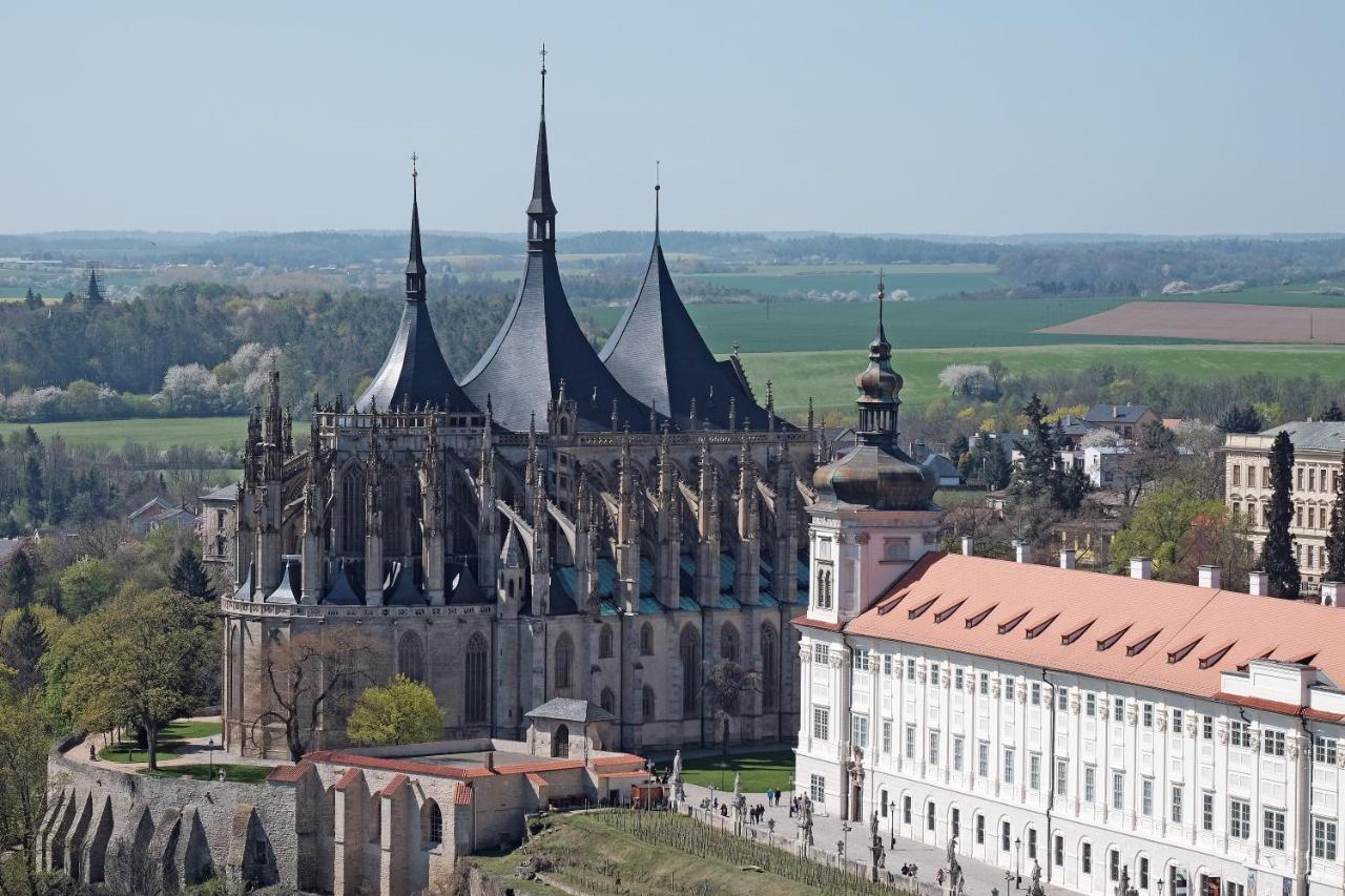 Hotel Opat Kutna Hora Exterior photo